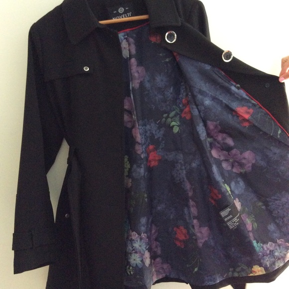 Trench coat - Picture 2 of 3